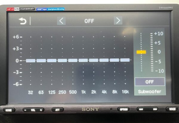 Sony XAV-AX8100 - Image 4